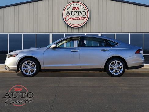 Used 2024 Honda Accord LX image 4