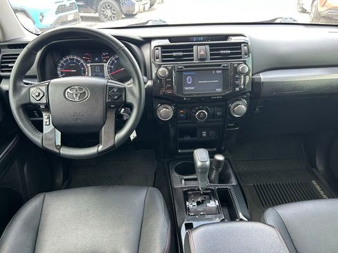 Used 2019 Toyota 4Runner TRD Off-Road Premium AWD/4WD image 17