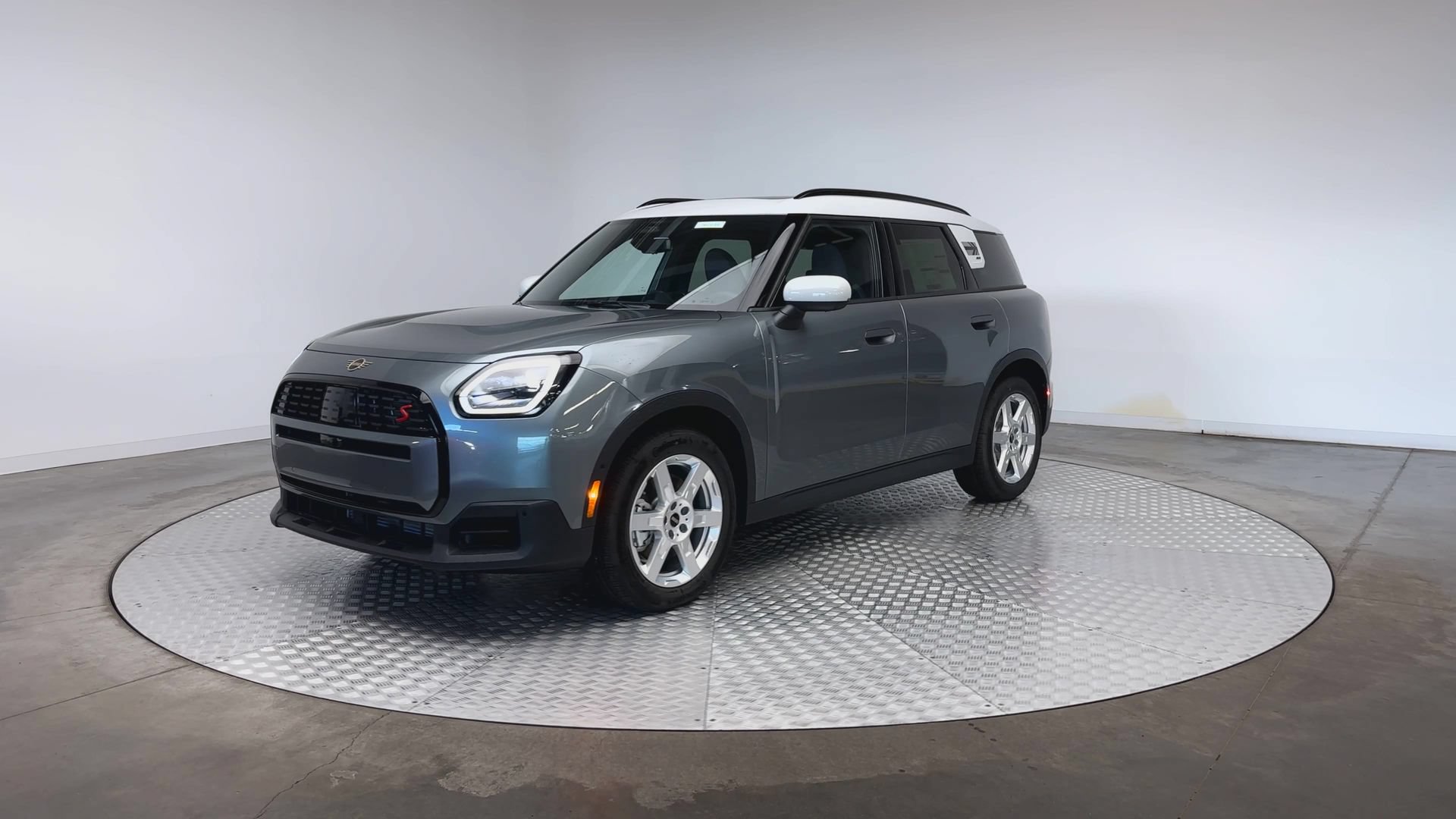 Certified 2027 MINI Cooper Countryman S AWD/4WD image 4
