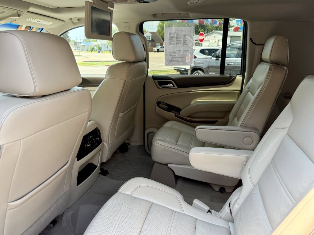 Used 2019 GMC Yukon XL Denali w/ Denali Ultimate Package AWD/4WD image 13