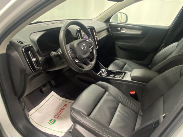 Used 2023 Volvo XC40 B5 Plus w/ Climate Package AWD/4WD image 10