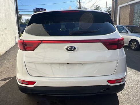 Used 2017 Kia Sportage LX image 6