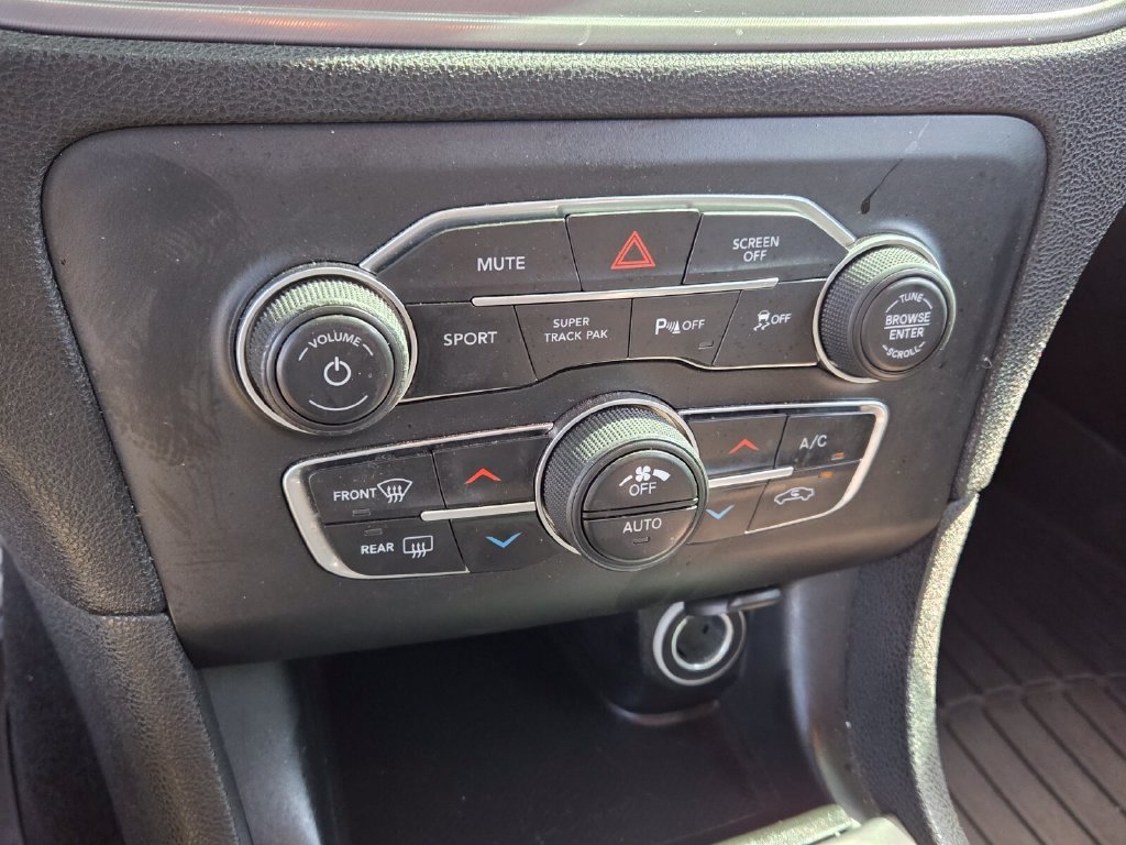 Used 2023 Dodge Charger R/T w/ Blacktop Package RWD image 28