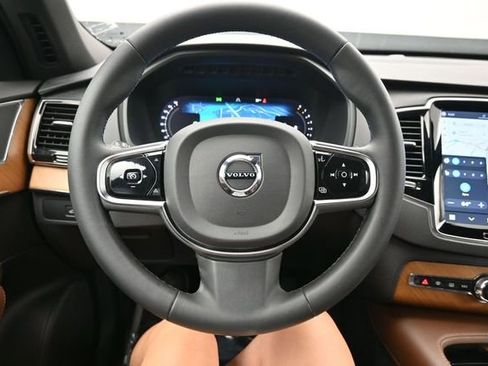 Used 2023 Volvo XC90 B6 Plus w/ Protection Package Premier AWD/4WD image 24
