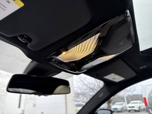 Used 2025 BMW 430i w/ Parking Assistance Package image 32