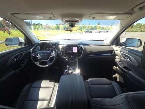 Used 2020 Chevrolet Traverse RS w/ LPO, Floor Liner Package FWD image 21