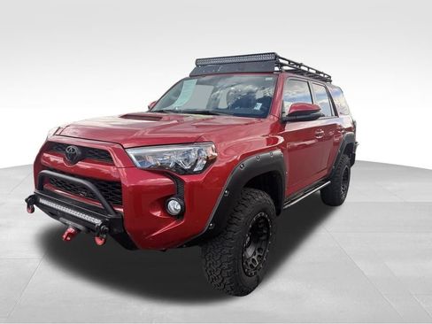 Used 2016 Toyota 4Runner Trail Premium AWD/4WD image 2