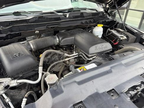 Used 2021 RAM 1500 Classic SLT w/ Electronics Convenience Group AWD/4WD image 25