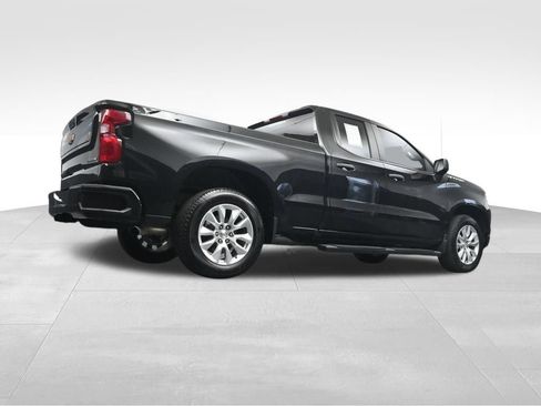 Used 2025 Chevrolet Silverado 1500 Custom RWD image 27