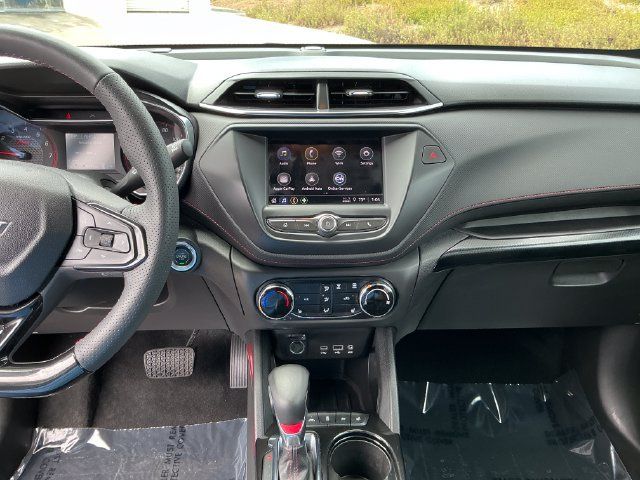 Used 2023 Chevrolet TrailBlazer RS FWD image 17