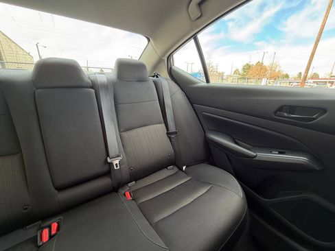 Used 2025 Nissan Altima 2.5 SV image 35