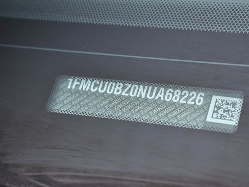 Used 2022 Ford Escape SE w/ Cold Weather Package image 24