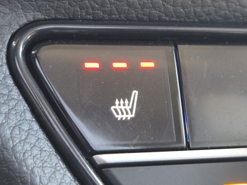 Used 2025 Honda HR-V EX-L image 5