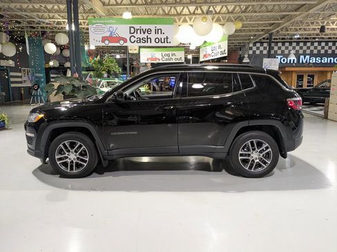 Used 2018 Jeep Compass Latitude w/ Popular Equipment Group AWD/4WD image 11