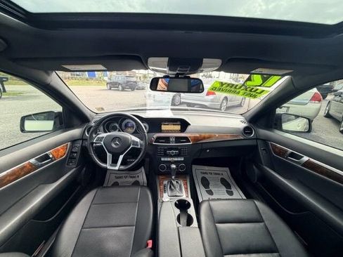 Used 2012 Mercedes-Benz C 250 Sedan w/ Comand Single Disc Pkg image 7