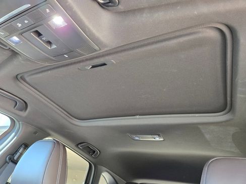 Used 2025 MAZDA CX-5 Signature image 13