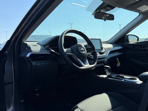 New 2026 Nissan Altima 2.5 SV FWD image 10