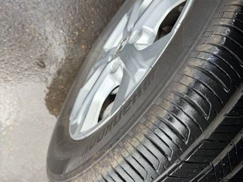 Used 2023 Honda HR-V LX image 11
