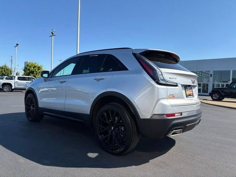 Used 2022 Cadillac XT4 Sport w/ Cold Weather Package AWD/4WD image 5