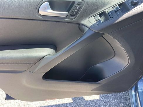 Used 2017 Volkswagen Tiguan Wolfsburg Edition FWD image 18