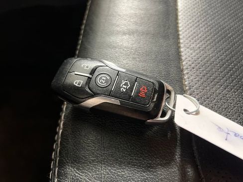Used 2017 Ford Explorer Limited FWD image 27