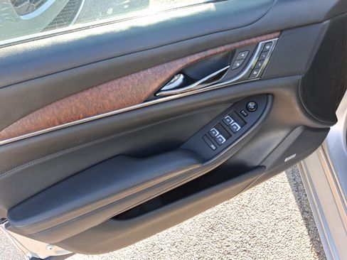 Used 2019 Cadillac CTS Luxury RWD image 13
