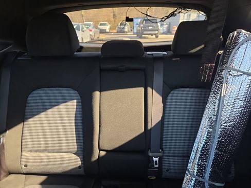 Used 2021 Hyundai Kona Night image 17