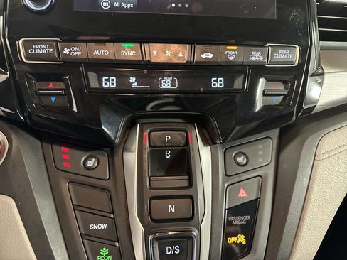 Used 2019 Honda Odyssey EX-L image 25