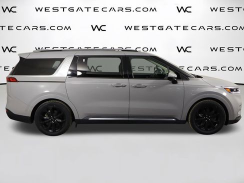 Used 2022 Kia Carnival SX Prestige image 50