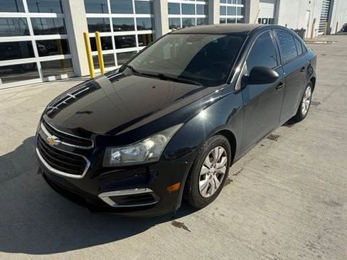 Used 2016 Chevrolet Cruze LS image 7