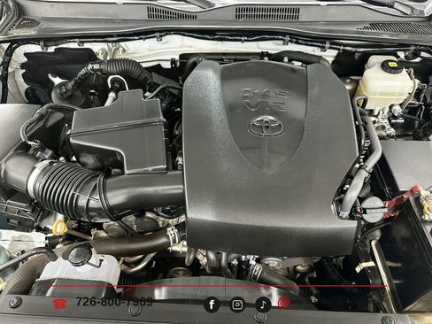 Used 2021 Toyota Tacoma TRD Off-Road w/ Technology Package AWD/4WD image 28
