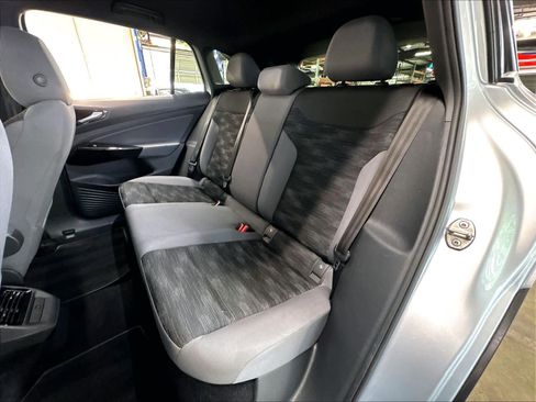 Certified 2022 Volkswagen ID.4 Pro RWD image 25