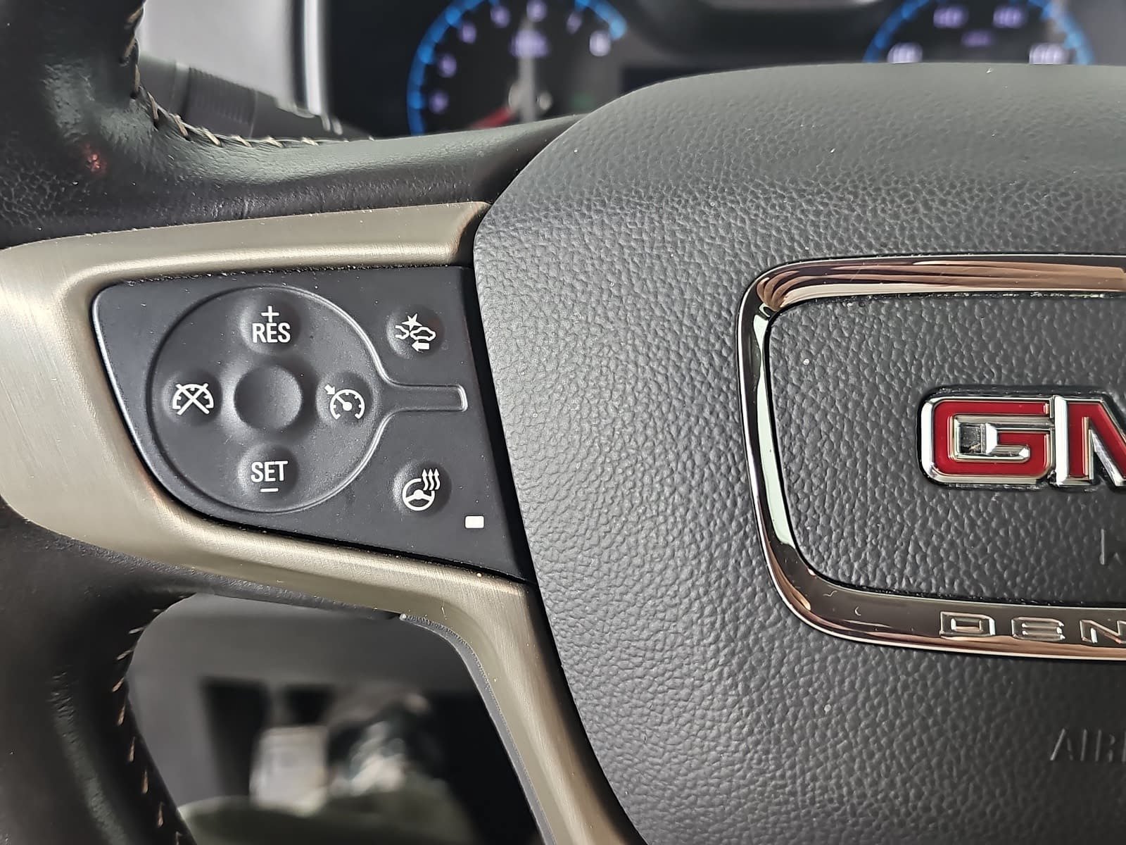 Used 2021 GMC Canyon Denali AWD/4WD image 18