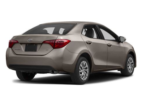 Used 2017 Toyota Corolla LE w/ Carpet Mat Package (TMS) FWD image 3