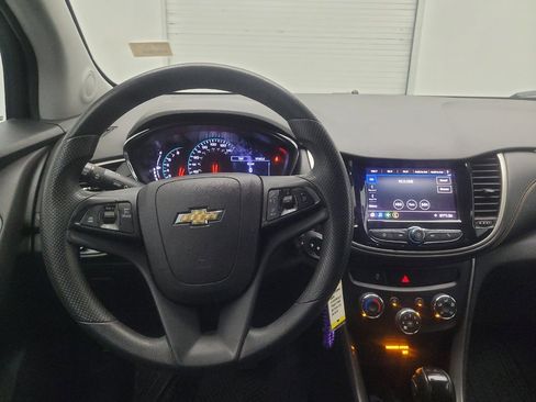 Used 2020 Chevrolet Trax LS w/ Tint and Cruise Package FWD image 22