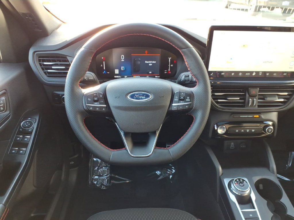 Used 2024 Ford Escape ST-Line w/ Tech Pack #1 AWD/4WD image 15