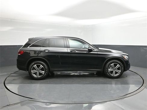 Used 2022 Mercedes-Benz GLC 300 GLC 300 image 26