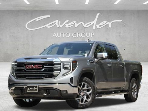 Used 2023 GMC Sierra 1500 SLT image 1