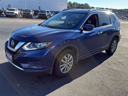 Used 2020 Nissan Rogue SV image 9