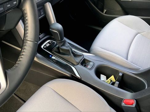 Used 2025 Toyota Corolla Cross AWD Hybrid image 16