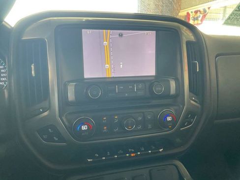 Used 2023 GMC Sierra 2500 Pro AWD/4WD image 12