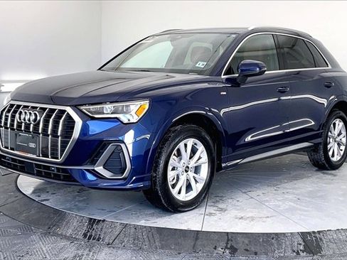 Certified 2025 Audi Q3 2.0T Premium Plus w/ Premium Plus Package image 2