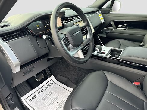 New 2026 Land Rover Range Rover Long Wheelbase SE AWD/4WD image 25
