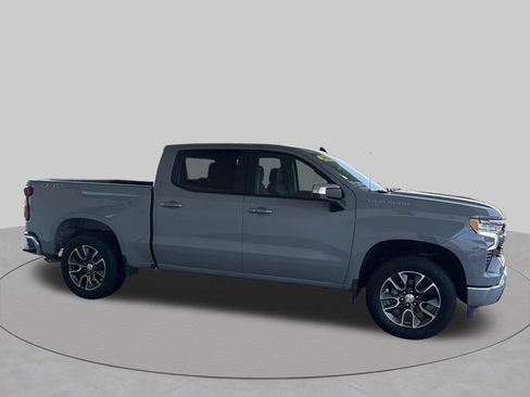 Used 2024 Chevrolet Silverado 1500 LT AWD/4WD image 12