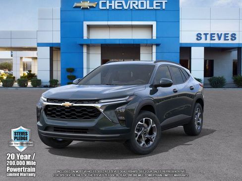 New 2026 Chevrolet Trax LT w/ Sunroof Package image 6