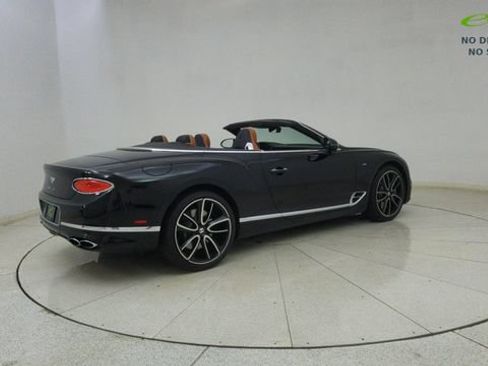Used 2022 Bentley Continental GT AWD/4WD image 78