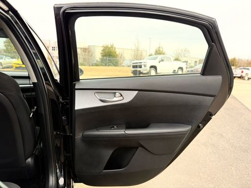 Used 2024 Kia Forte LX image 21