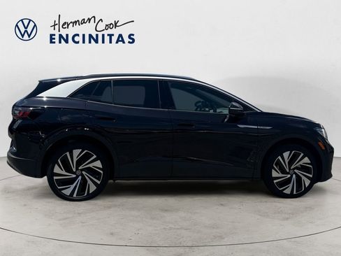 Certified 2025 Volkswagen ID.4 Pro S Plus AWD/4WD image 6