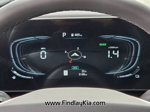 Certified 2025 Kia Niro EX Touring image 28