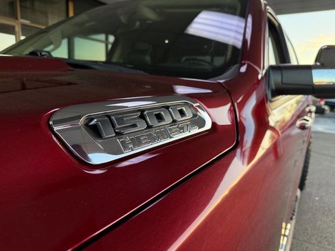 Used 2019 RAM 1500 Laramie image 11